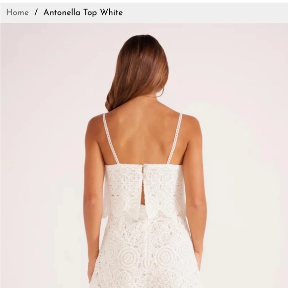 NWT MINKPINK Antonella Ivory Crochet Lace Top Size XS - Picture 3 of 8